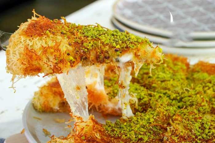 طرز پخت کنافه خانگی با پنیر کشدار به سبک اصیل ترکی